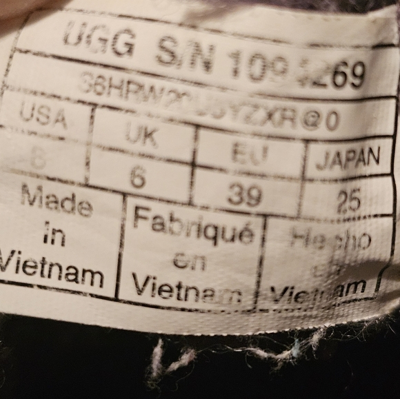 UGG Neumel Chukka Boot Size 8 - Picture 7 of 7